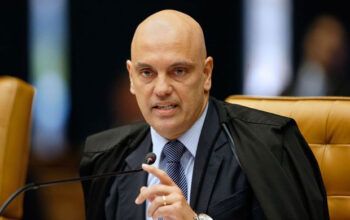 STF envia à PGR notícia-crime contra Bolsonaro por faltar depoimento