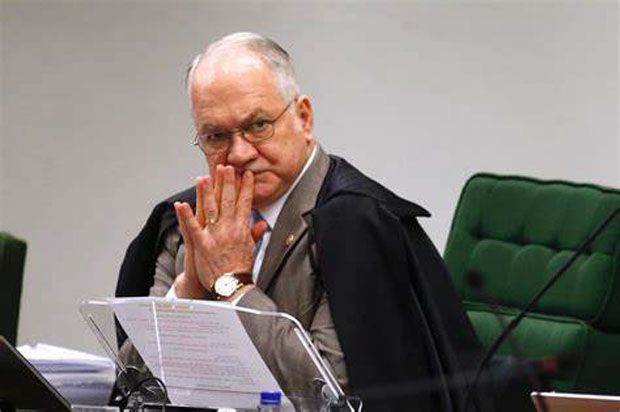 TSE poderá ser atacado por supostos "hackers russos" nas eleições presidenciais, diz Fachin