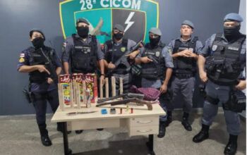Vídeo: PM prende fogueteiros do Comando Vermelho e festa   acaba mais cedo