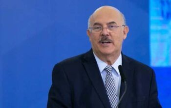 Após escândalo com pastores, ministro da Educação pede demissão
