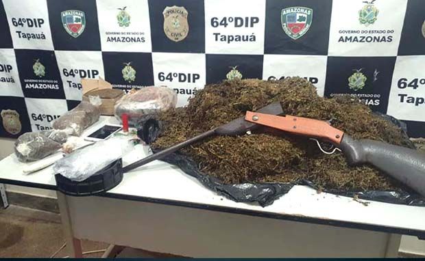 Droga no Abufari - Em Tapauá, PMAM apreende mais de 5kg de maconha dentro de uma canoa