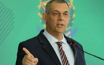 General Otávio Rêgo Barros,  ex-porta-voz de Bolsonaro diz que não vota mais nele