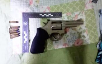 Homem é baleado pela esposa ao negar mostrar troca de mensagens no celular