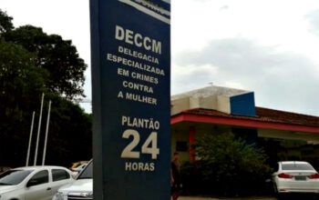 Mulher era mantida em cárcere privado e vigiada por câmeras pelo marido