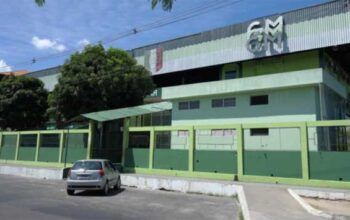 Policial é preso após atirar em pai de aluno do Colégio Militar