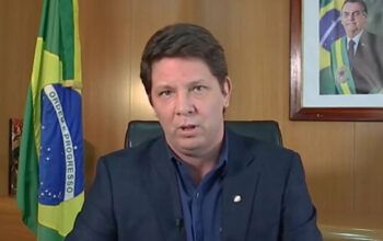 Sucessão de Mario Frias na Cultura abre guerra no governo Bolsonaro