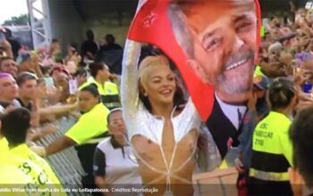 VÍDEOS: Pabllo Vittar desfila com toalha em homenagem a Lula no Lollapalooza