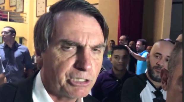 'Bolsonaro não é evangélico, nem católico. É mentiroso e fariseu', diz Lula