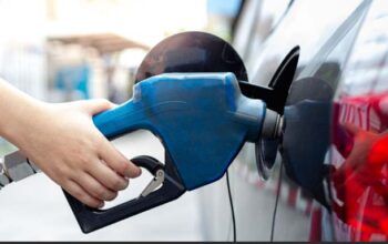 Com alta dos combustíveis, inflação é a maior para março desde 1994