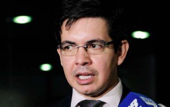 CPI do MEC no Senado tem assinaturas para ser aberta, garante Randolfe