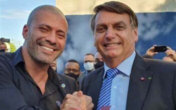 Em Uberaba, Bolsonaro usa evento oficial para convocar ato em defesa de Daniel Silveira