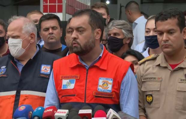 Helicóptero com governador do Rio faz pouso de emergência