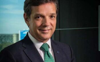 Após 40 dias no cargo, presidente da Petrobras é demitido