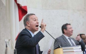 "Coisa de preto": Câmara de SP aprova processo e Camilo Cristófaro deve ser cassado por racismo