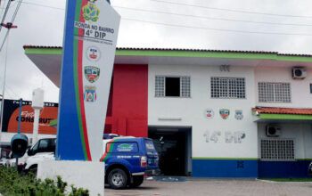 Dupla é presa por tráfico de droga no bairro Cidade de Deus