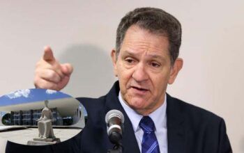 Filha de ministro do STJ afirma em mensagens que pai defendeu invasão ao STF