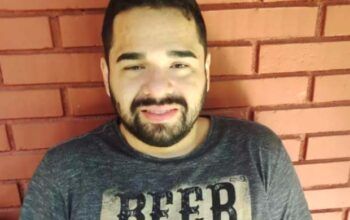 Mulher é esfaqueada pelo ex na frente de babá e duas crianças