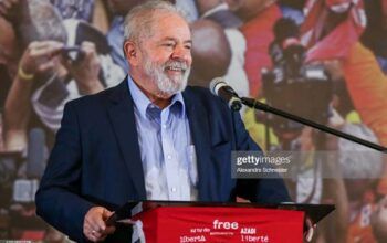 Nova pesquisa mostra Lula vinte pontos à frente de Bolsonaro no segundo turno