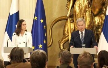 Vizinha da Rússia, Finlândia anuncia decisão de integrar a Otan