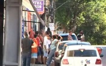 Homem é encontrado estrangulado em quarto de hotel;  ele foi morto pelo companheiro