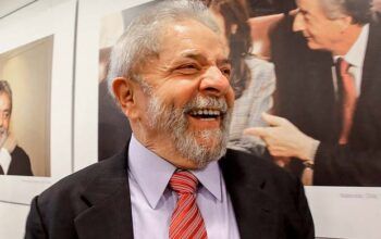 Lula tem 52% dos votos válidos e venceria no 1° turno, mostra agregador de pesquisas