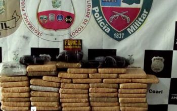 Mulher é presa no Porto de Coari por transportar 111 kg de maconha em embarcação