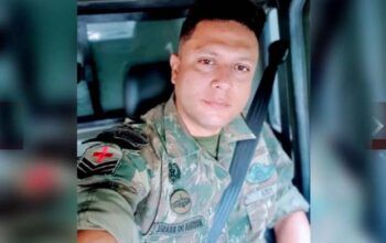 Sargento da Marinha é encontrado morto ao lado de uma faca