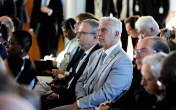 Embaixada dos EUA repudia ataques de Bolsonaro às urnas de votação