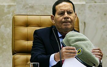 Serafim Corrêa tira sarro de Mourão que prometeu e não fez a BR-319: "agora deveria comer a boina"