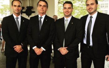 Ao menos 25 imóveis da família Bolsonaro foram objeto de investigação desde 2003