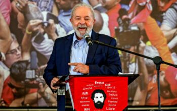 Ipec aponta vitória de Lula em primeiro turno: ele tem 44% contra 41% dos adversários