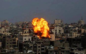 Israel e Gaza têm 2º dia de conflito com ataques aéreos e foguetes