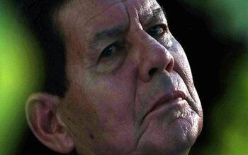 Mourão minimiza golpismo de Bolsonaro a "retórica forte" e diz que carta pela democracia é 'desnecessária'