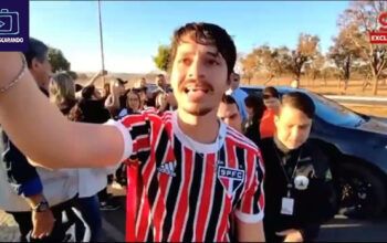 Quem é o youtuber que chamou Bolsonaro de “tchutchuca do Centrão”