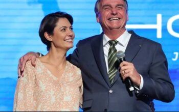 Bolsonaro cortou 90% da verba de combate à violência contra a mulher; ouça paródia (mulher) do Adnet