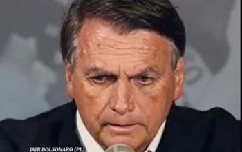 VÍDEO: Em tom melancólico, Bolsonaro diz que vai passar a faixa e “se recolher” se perder eleição
