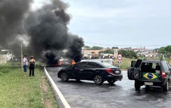 Caminhoneiros bolsonaristas realizam bloqueios em rodovias de 11 estados