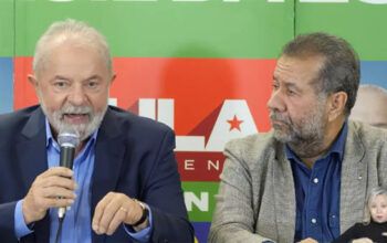 Lula agradece apoio do PDT: "vamos juntar os diferentes para vencer os antagônicos"