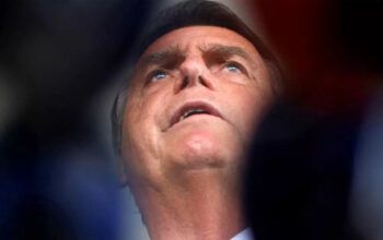 Revista republica entrevista em que Bolsonaro diz que aborto é "decisão do casal" e defende o fuzilamento de FHC