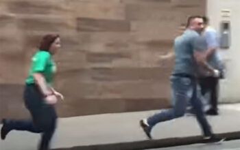 Segurança de Carla Zambelli é preso após disparar arma de fogo em perseguição a homem negro