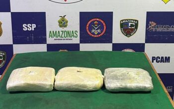 Dois homens são presos em Coari com 9 kg de cocaína que seriam entregues em Codajás
