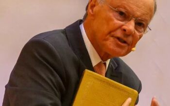 Gleisi dispensa 'perdão' de Edir Macedo: 'ele é que precisa pedir perdão'