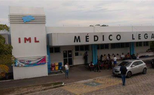 Jovem é morto com 12 tiros em quitinete em Manaus