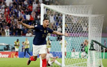 Mbappé decide contra Dinamarca e França é a 1ª classificada na Copa