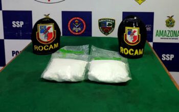 Homem é preso em Coari com 1kg de cocaína dentro de embarcação de Tabatinga