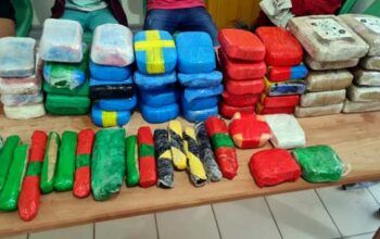 Em Tonantins polícia apreende 64 tabletes de  cocaína e maconha; três homens são presos