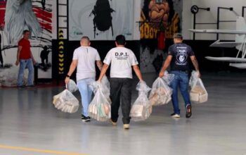 Mais de 2 toneladas de drogas apreendidas no Jutaí, Barcelos e Japurá são transportadas para Manaus