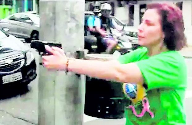 Supremo faz maioria para manter suspenso porte de arma de Zambelli