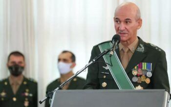 General Amaro é cotado para o GSI em substituição ao coronel G. Dias