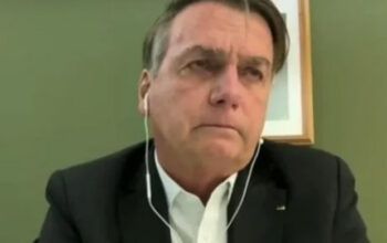 Bolsonaro chora ao falar sobre operação da Polícia Federal